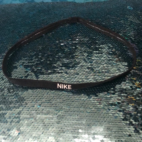Nike Accessories - Nike Headband